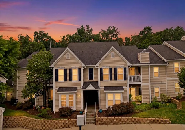 42nd image of 2202 Lenox Oval, Ross Twp, PA 15237 | MLS# 1763572
