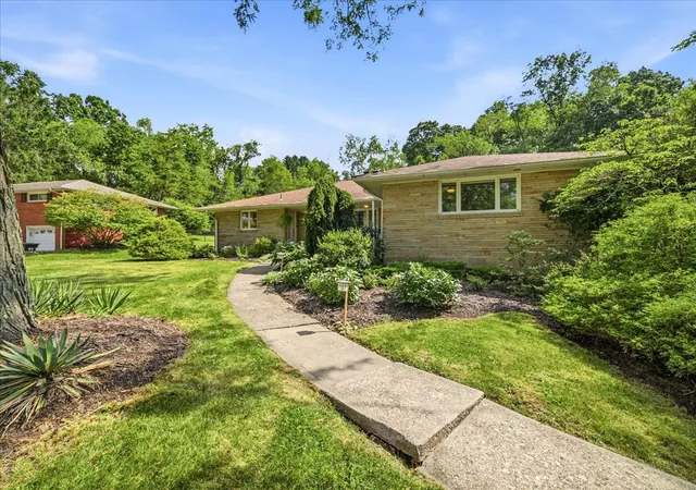 2nd image of 9506 Springfield Dr, Allison Park, PA 15101 | MLS# 1764222