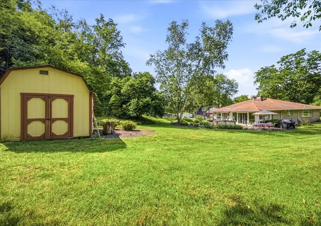 5th image of 9506 Springfield Dr, Allison Park, PA 15101 | MLS# 1764222