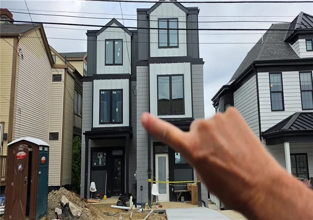 1st image of 134 Prospect Street, Mt Washington, PA 15211 | MLS# 1764232