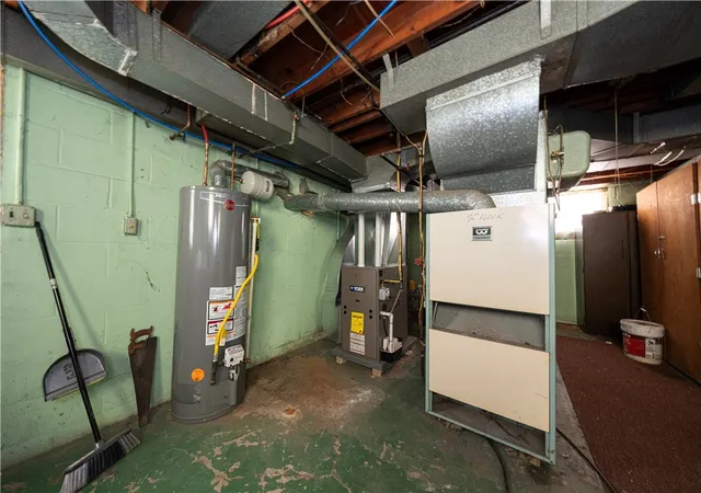 Listing Photo 2 - Condo for sale in building located at 204 Teece Ave, Pittsburgh, PA 15202 - Unit #