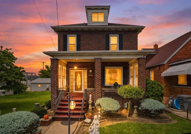 1st image of 38 Franklin Ave, Ellwood City, PA 16117 | MLS# 1764243