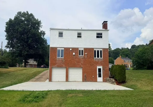 2nd image of 1216 Rolling Meadow Road, Upper St Clair, PA 15241 | MLS# 1763899