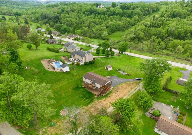5th image of 1495 E Beau St, South Strabane, PA 15301 | MLS# 1763911