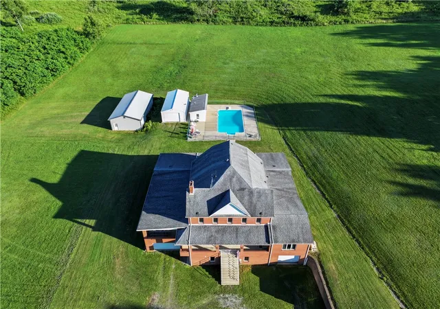 1st image of 514 Pringle Ln, Natrona Heights, PA 15065 | MLS# 1764159