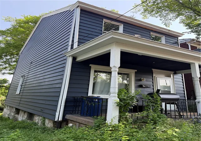 2nd image of 1336 Complete St, Pittsburgh, PA 15212 | MLS# 1764205