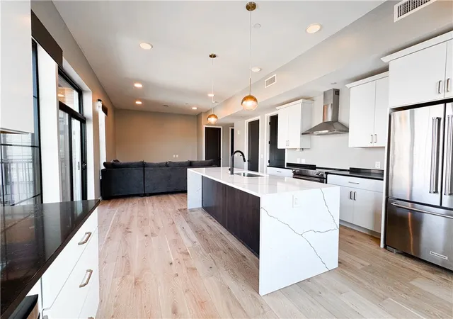 Homes for sale in Downtown Pgh, PA | 2635 Penn Ave #401, Downtown Pgh, PA 15222 | MLS# 1763492
