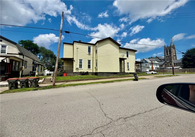 image of 1101 9th Ave, Beaver Falls, PA 15010 | MLS# 1764343
