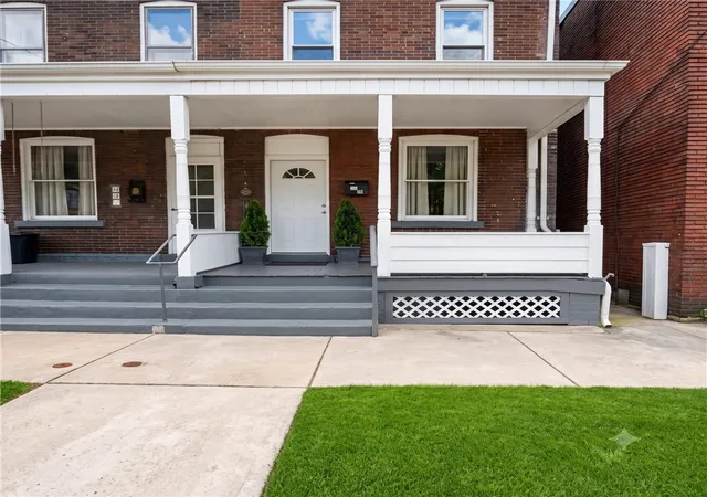 Homes for sale in Leetsdale, PA | 81 Broad St, Leetsdale, PA 15056 | MLS# 1764346