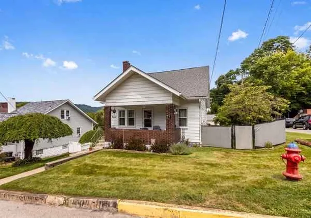 Photo 2 of Single family home for sale at 539 Dippold Ave, Baden, PA 15005 | MLS# 1764336 | Listing updated on 2026-07-23