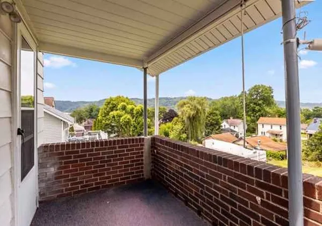 Photo 4 of Single family home for sale at 539 Dippold Ave, Baden, PA 15005 | MLS# 1764336 | Listing updated on 2026-07-23