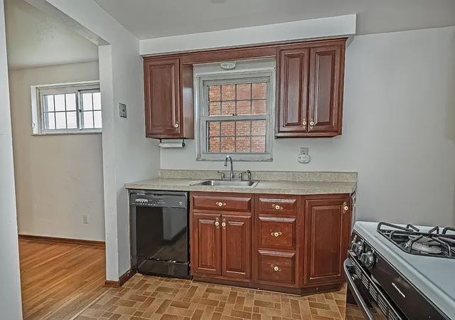 Homes for sale in Baldwin Boro, PA | 638 Elaine Dr, Baldwin Boro, PA 15236 | MLS# 1764283