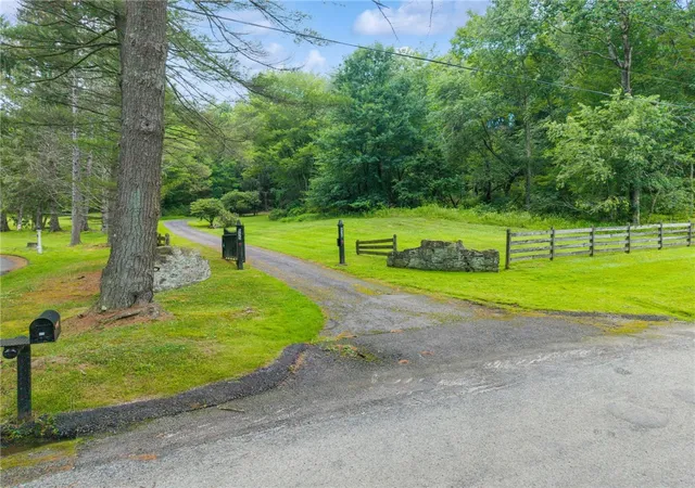 Homes for sale in Ligonier Twp, PA | 515 Austraw Rd, Ligonier Twp, PA 15658 | MLS# 1764363