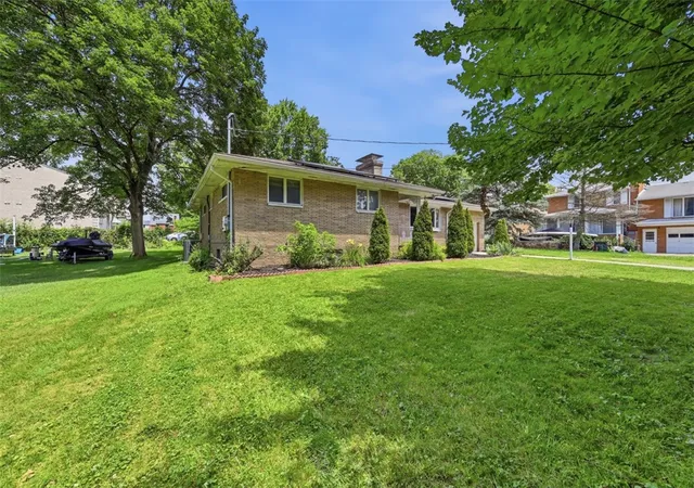image of 612 Lesnett Rd, Bridgeville, PA 15017 | MLS# 1764320