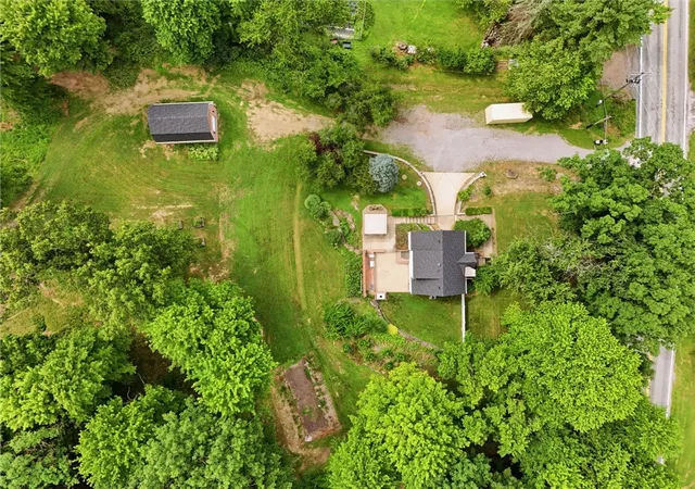 Homes for sale in Pine Twp, PA | 809 Franklin Rd, Pine Twp, PA 16046 | MLS# 1764198