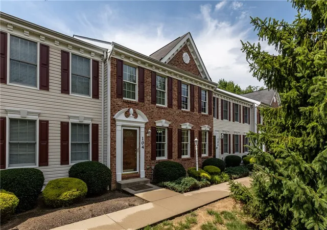 Homes for sale in Kennedy Twp, PA | 104 Castle View Dr, Kennedy Twp, PA 15136 | MLS# 1763097
