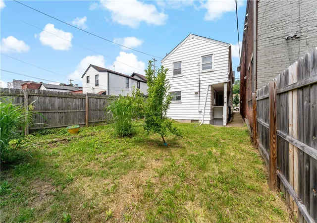 Homes for sale in Carnegie, PA | 603 W Main St, Carnegie, PA 15106 | MLS# 1763758