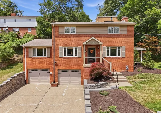 1st image of 4 Allendale Pl, Pittsburgh, PA 15228 | MLS# 1764250