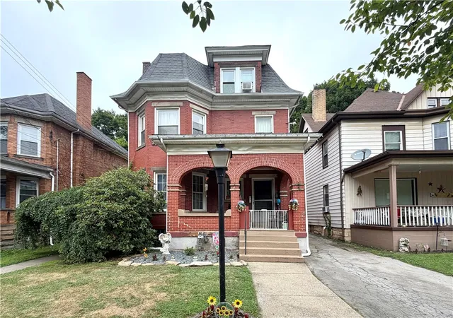 Homes for sale in New Castle, PA | 311 Boyles Ave, New Castle, PA 16101 | MLS# 1764404
