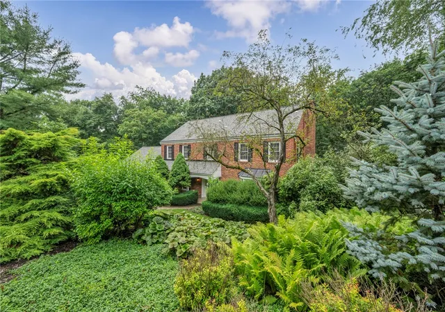 2nd image of 935 Field Club Rd, Fox Chapel, PA 15238 | MLS# 1764230
