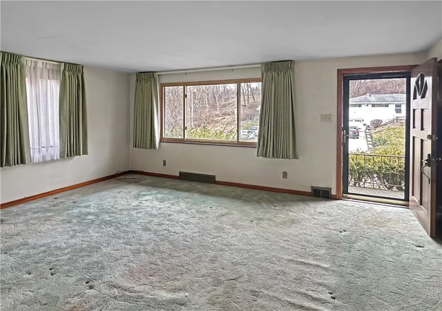 Homes for sale in Scott Twp, PA | 169 Cherrydell Dr, Scott Twp, PA 15220 | MLS# 1764238