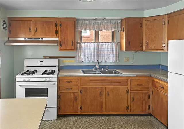 Homes for sale in Scott Twp, PA | 169 Cherrydell Dr, Scott Twp, PA 15220 | MLS# 1764238