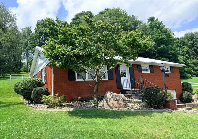 2nd image of 607 Ridge Avenue, E Mahoning/marion Ctr, PA 15759 | MLS# 1764429