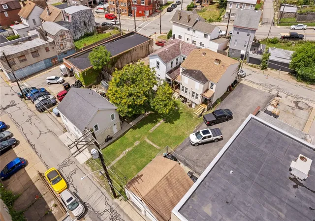 Homes for sale in Mt Oliver, PA | 130 John St, Mt Oliver, PA 15210 | MLS# 1764444
