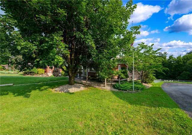 Photo 4 of Single family home for sale at 139 Delaware Dr, Twp Of But Nw, PA 16001 | MLS# 1764431 | Listing updated on 2026-08-31