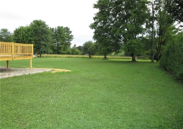 3rd image of 2872 2872 Gull Ln, Transfer, PA 16154 | MLS# 1764479