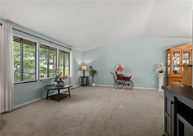 Photo 2 of Single family home for sale at 467 Hunting Crk Rd, North Strabane, PA 15317 | MLS# 1764234 | Listing updated on 2026-10-07
