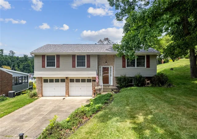Homes for sale in Trafford, PA | 103 Jeanine Ct, Trafford, PA 15085 | MLS# 1764533