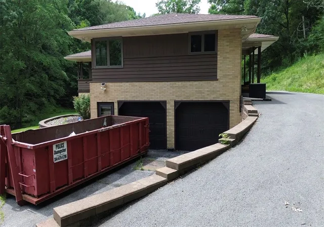 4th image of 135 Phillips Rd, Burgettstown Boro, PA 15021 | MLS# 1764507