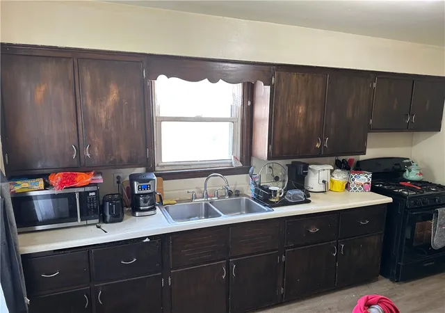 3rd image of 745 Anderson St, New Kensington, PA 15068 | MLS# 1764551