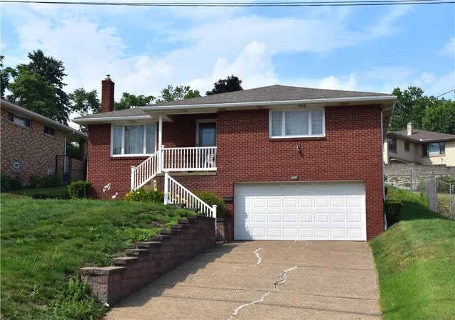 Homes for sale in Munhall, PA | 419 Brierly Ln, Munhall, PA 15120 | MLS# 1764550