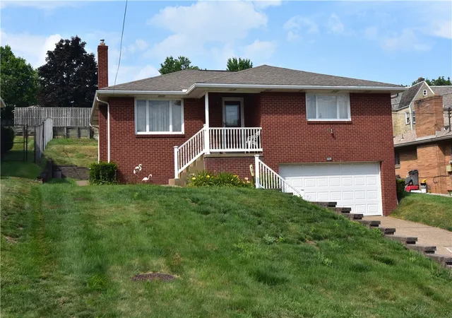 Homes for sale in Munhall, PA | 419 Brierly Ln, Munhall, PA 15120 | MLS# 1764550