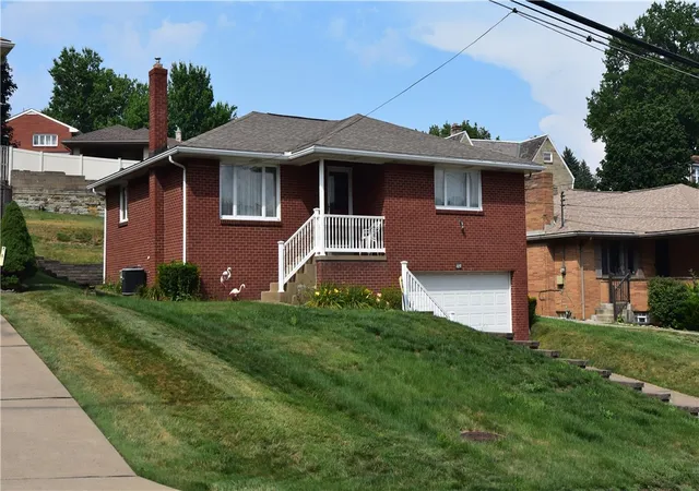 Homes for sale in Munhall, PA | 419 Brierly Ln, Munhall, PA 15120 | MLS# 1764550
