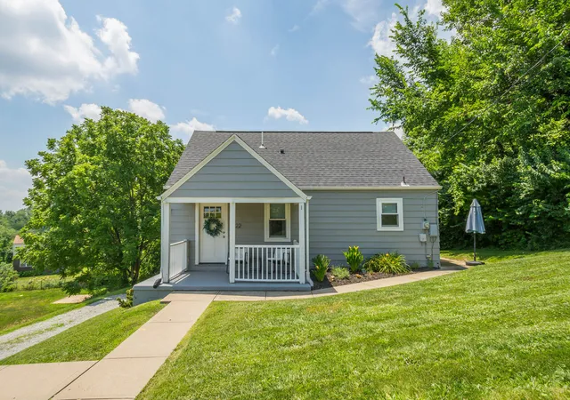 Photo 1 of Single family home for sale at 3122 Southern Dr, South Park, PA 15129 | MLS# 1764573 | Listing updated on 2026-07-16