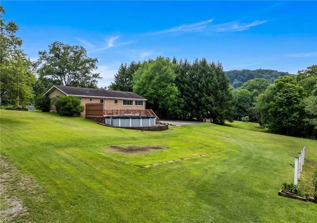 3rd image of 546 Backbone Rd, Independence, PA 15026 | MLS# 1764569
