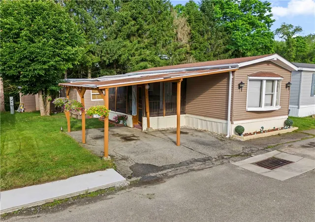 Manufactured home for sale at 338 Festival Rd, Chartiers, PA 15301 | MLS# 1764574