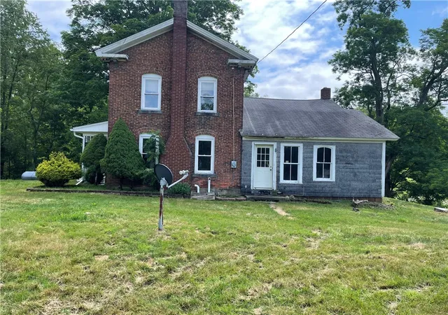 Photo 3 of House for sale at 2420 US 322, Canal Twp, PA 16323 | MLS# 1764601 | Listing updated on 2026-07-28