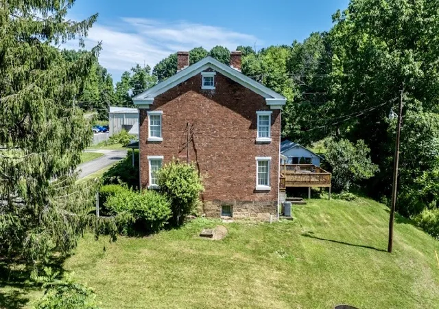 Homes for sale in East Franklin Twp, PA | 106 Pence Rd, East Franklin Twp, PA 16218 | MLS# 1764471