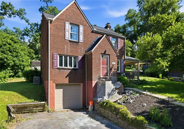 1st image of 247 Mcmurray Rd, Upper St Clair, PA 15241 | MLS# 1764556