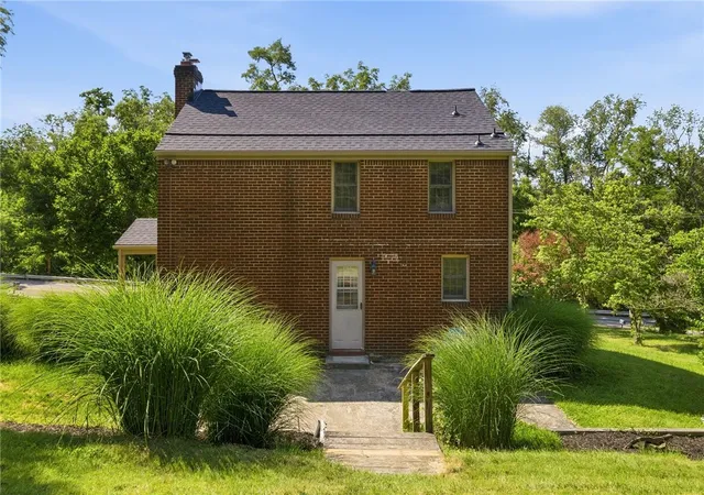 31st image of 247 Mcmurray Rd, Upper St Clair, PA 15241 | MLS# 1764556