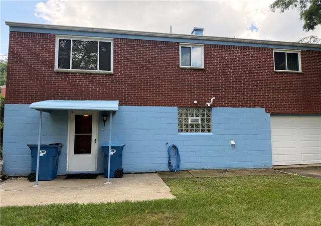 Homes for sale in Verona, PA | 8239 Chaske St, Verona, PA 15147 | MLS# 1764637