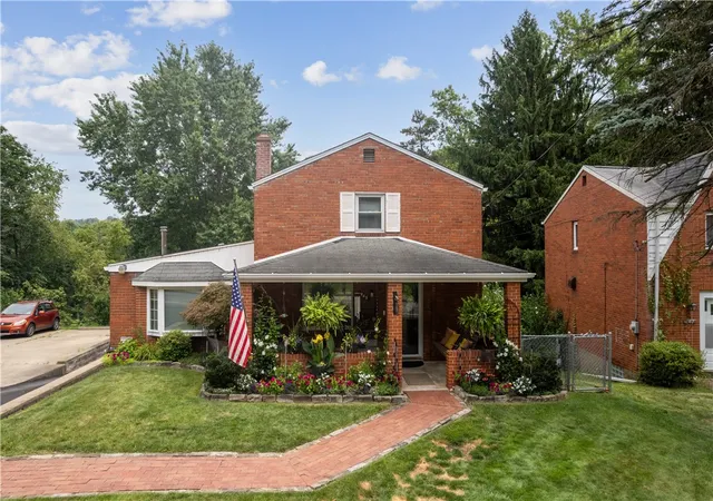Homes for sale in Wilkins Twp, PA | 945 Roland Rd, Wilkins Twp, PA 15221 | MLS# 1764655