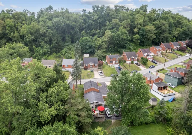 Homes for sale in Wilkins Twp, PA | 945 Roland Rd, Wilkins Twp, PA 15221 | MLS# 1764655
