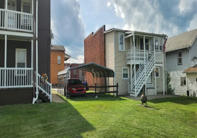 5th image of 815,817,819,821 Second Street, Ellwood City, PA 16117 | MLS# 1764679