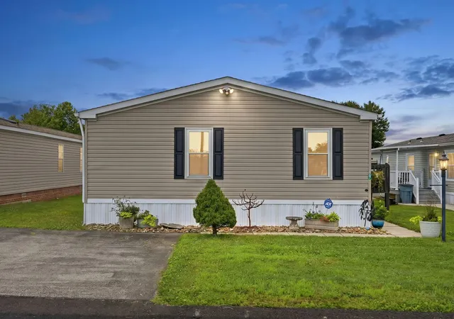 1st image of 9 Greene Dr, Indiana Twp, PA 15024 | MLS# 1764691