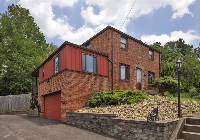 4th image of 511 Rolling Green Dr, Bethel Park, PA 15102 | MLS# 1764608